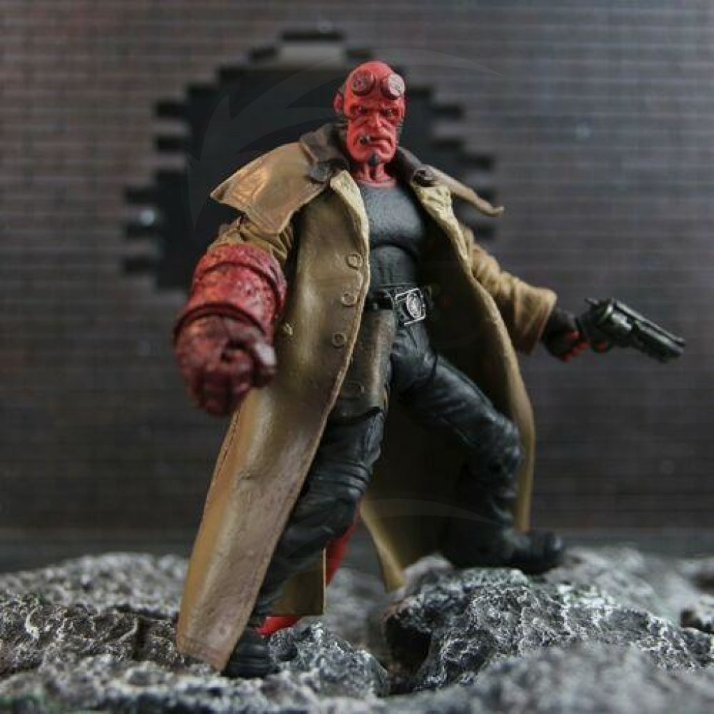 Hellboy Mezco Hb 7 Action Figure Smoking Ver. Series 2 Collection Hellboy Mezco Hb 7 Action Figure Smoking Ver. Series 2 Collection